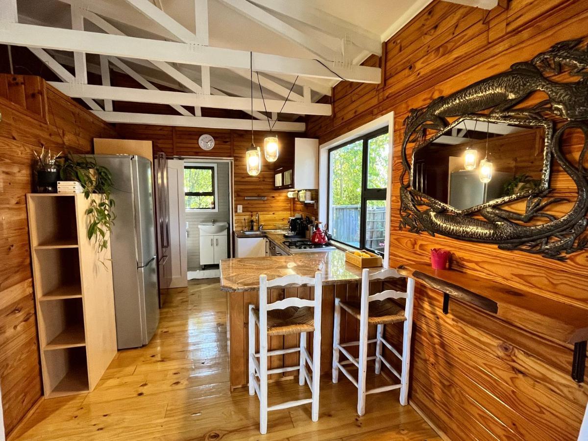 Moonriver Cottage, Prime Lagoon Views & Solar Power Knysna Bagian luar foto