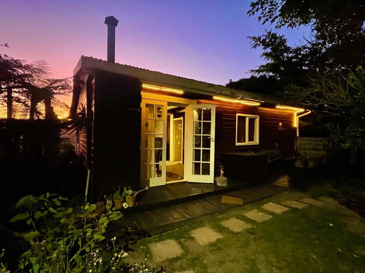 Moonriver Cottage, Prime Lagoon Views & Solar Power Knysna Bagian luar foto